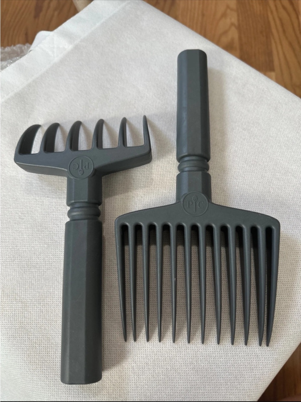 Pampered Chef Quick Shed Meat Forks